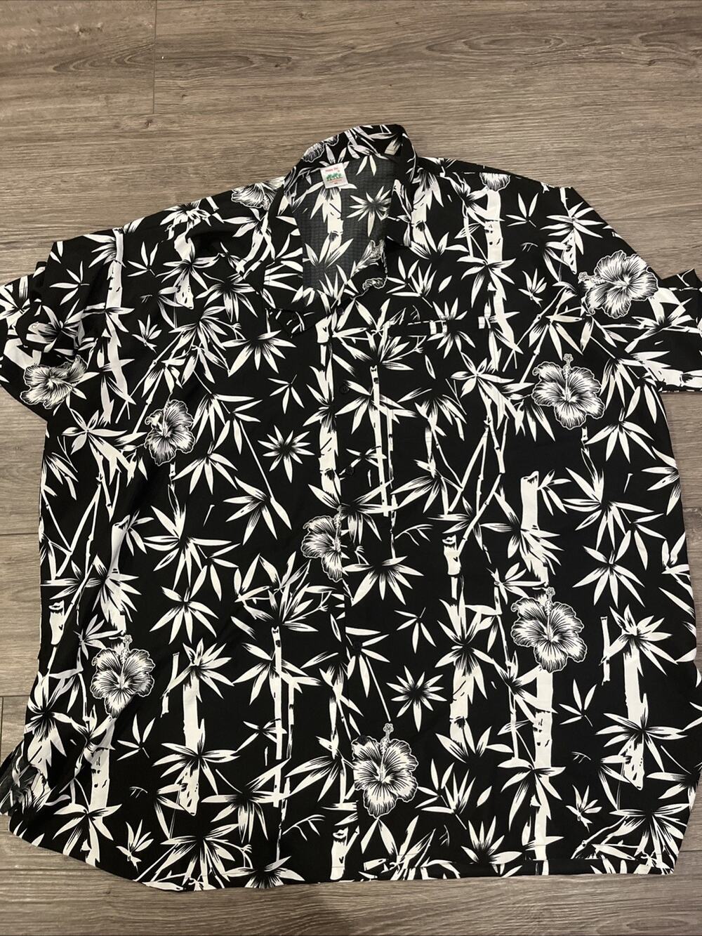 Happy Bay Hawaiian Shirt Men’s XXXL Black And White Floral Bamboo Button Down
